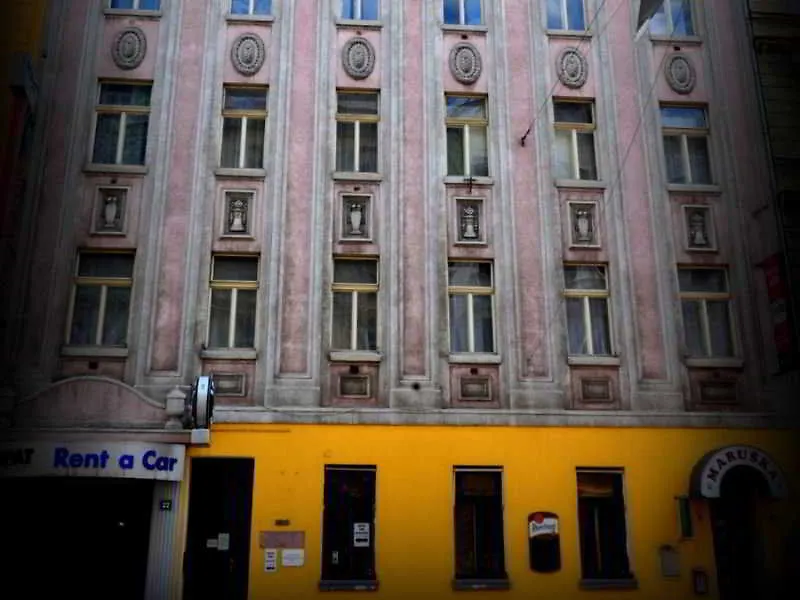 Abe Hotel براغ